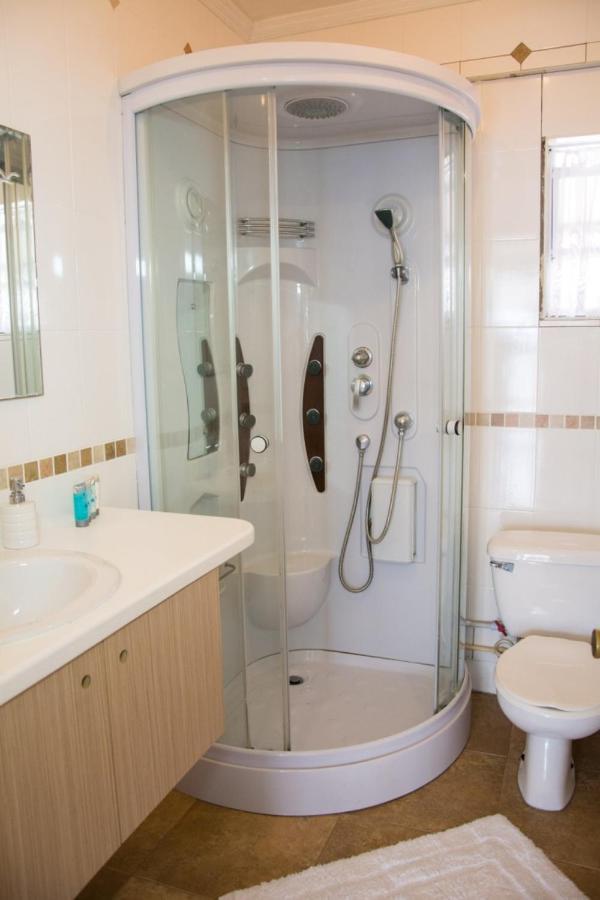 Morne Seaview Apartments Кастри Экстерьер фото